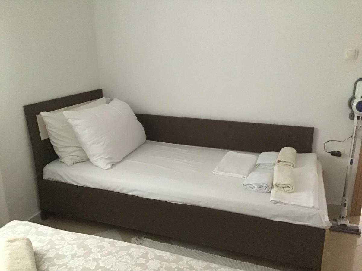 Apartmani Ruzmarin 비르 외부 사진